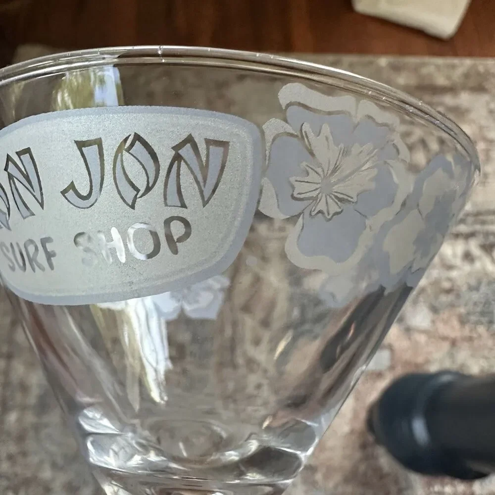Ron Jon Surf Shop Set Of 2 Martini Glasses Hibiscus Free Flow Stem Design